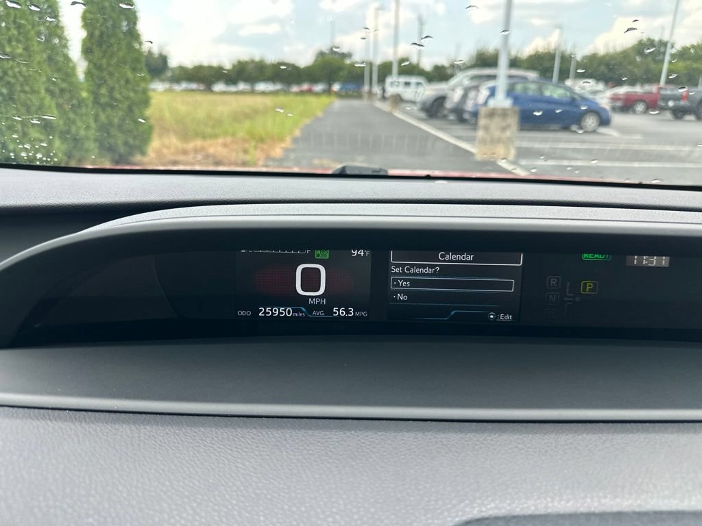 Used 2021 Toyota Prius L Eco FWD image 15