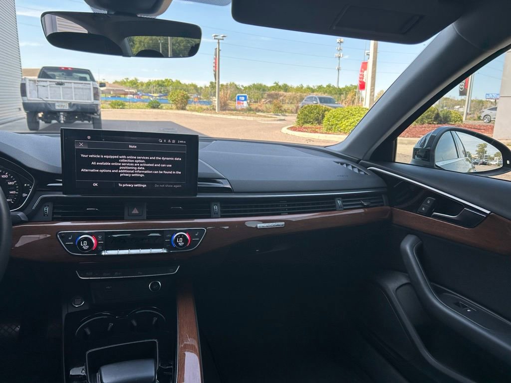 Used 2023 Audi A4 2.0T Premium image 11