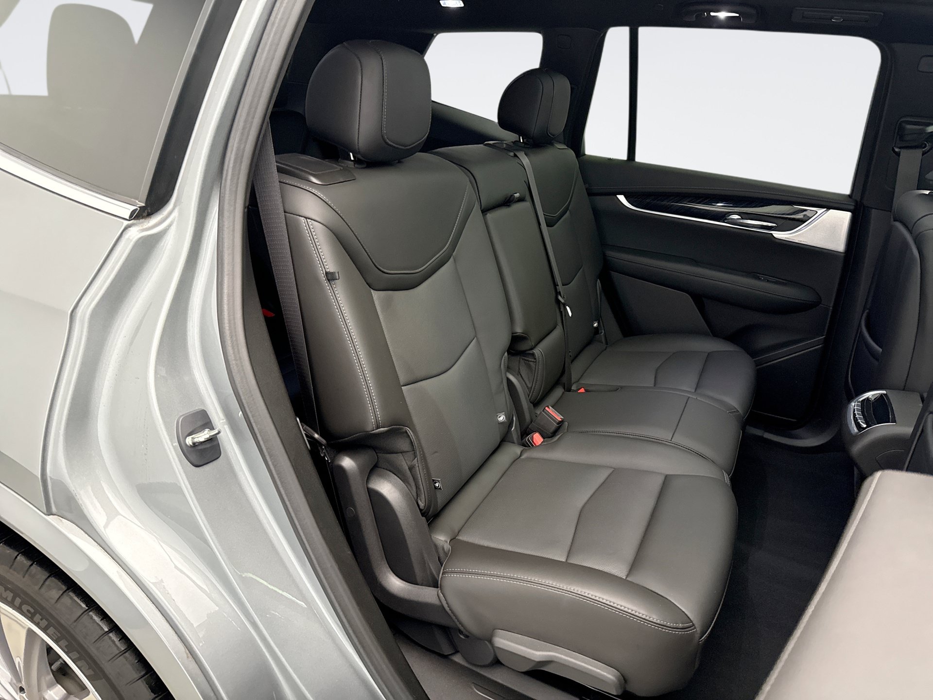 Used 2024 Cadillac XT6 Premium Luxury AWD/4WD image 19