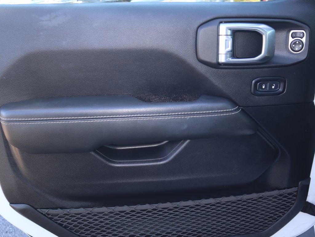 Used 2021 Jeep Wrangler Unlimited Sahara w/ Safety Group image 18