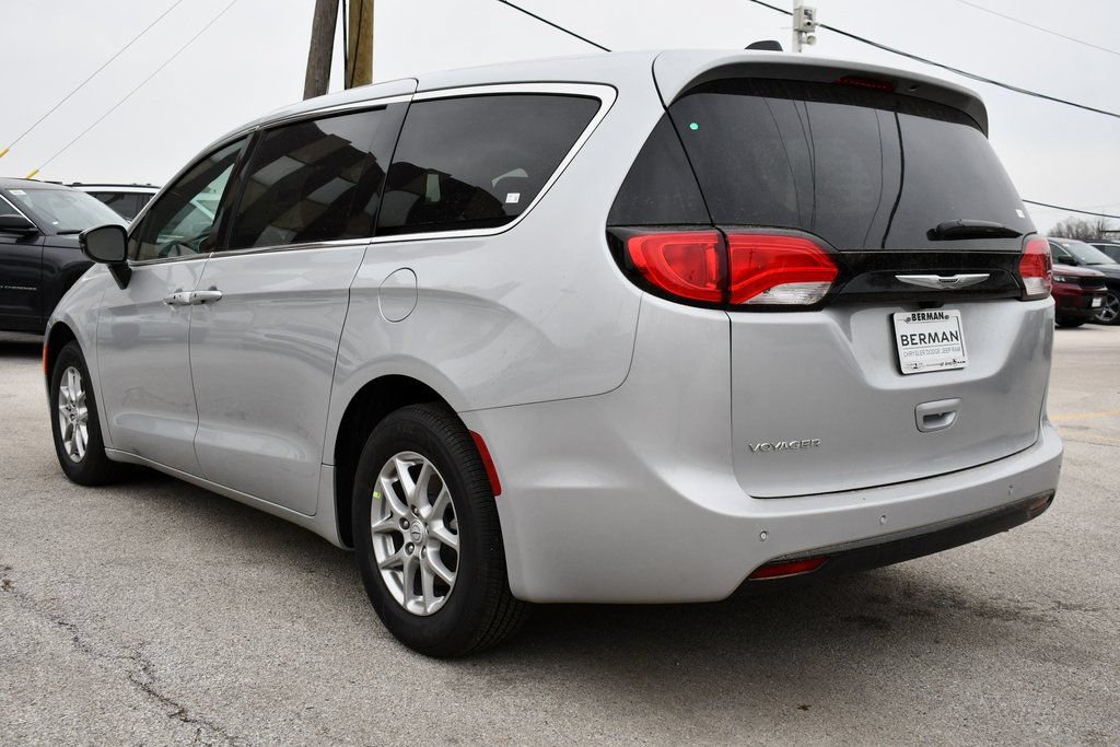 New 2026 Chrysler Voyager LX FWD image 5