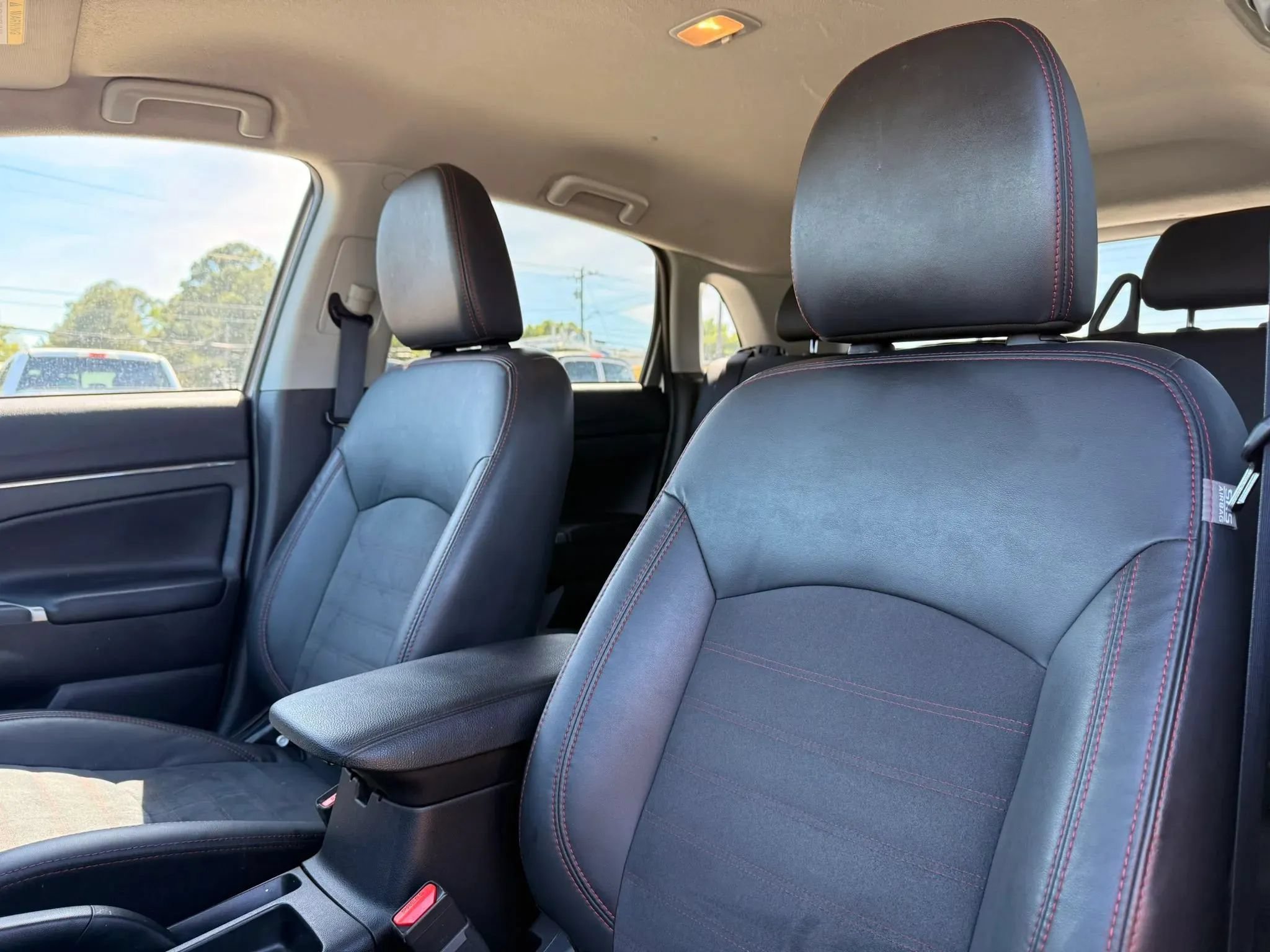 Used 2023 Mitsubishi Outlander Sport SE AWD/4WD image 11
