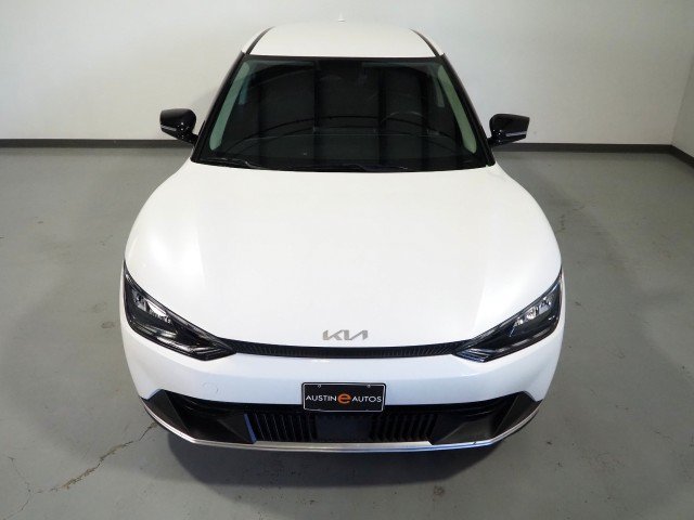 Used 2024 Kia EV6 Light Long Range RWD image 10