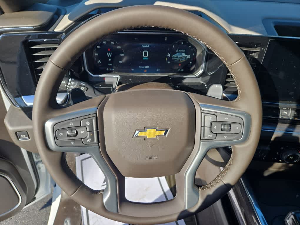 New 2026 Chevrolet Silverado 1500 LTZ w/ Technology Package AWD/4WD image 19