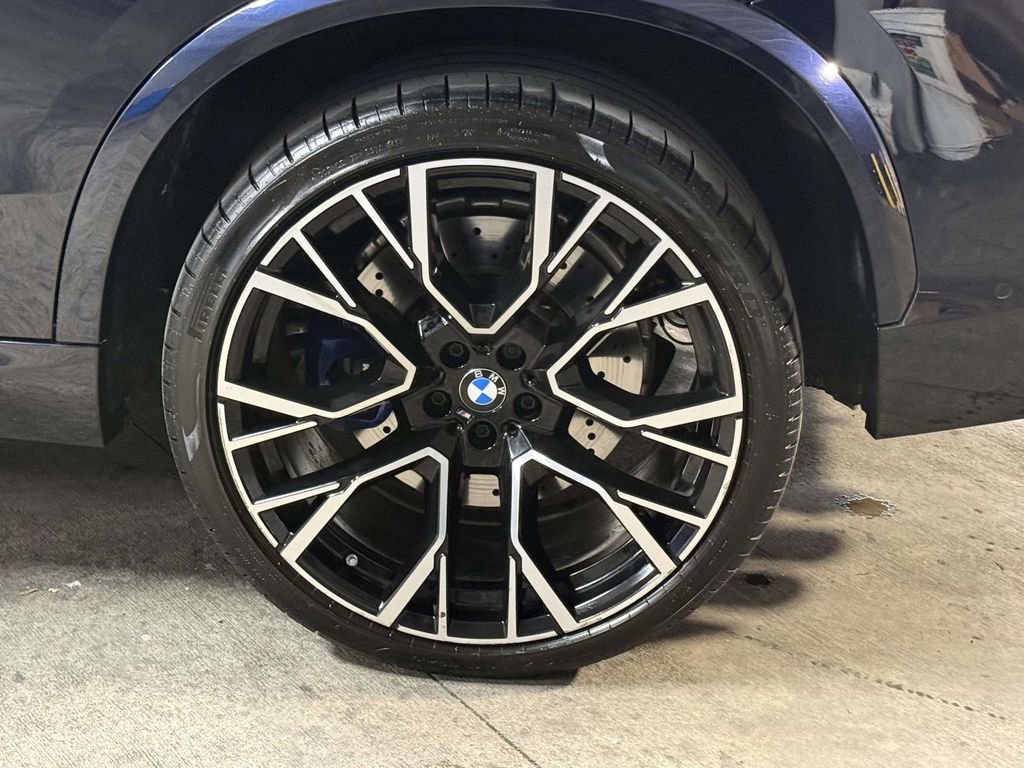 Used 2025 BMW X5 M Competition w/ Executive Package image 13