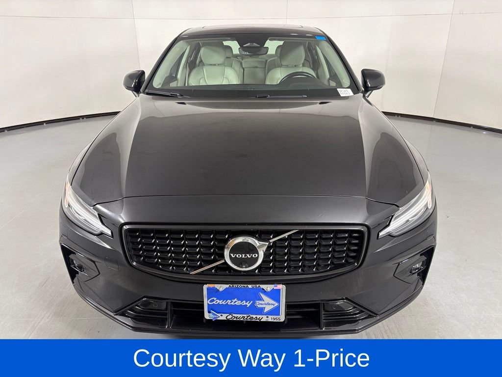 Used 2024 Volvo S60 B5 Plus FWD image 4