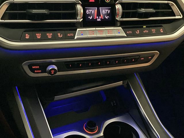 Used 2022 BMW X7 M50i w/ Dynamic Handling Package image 23