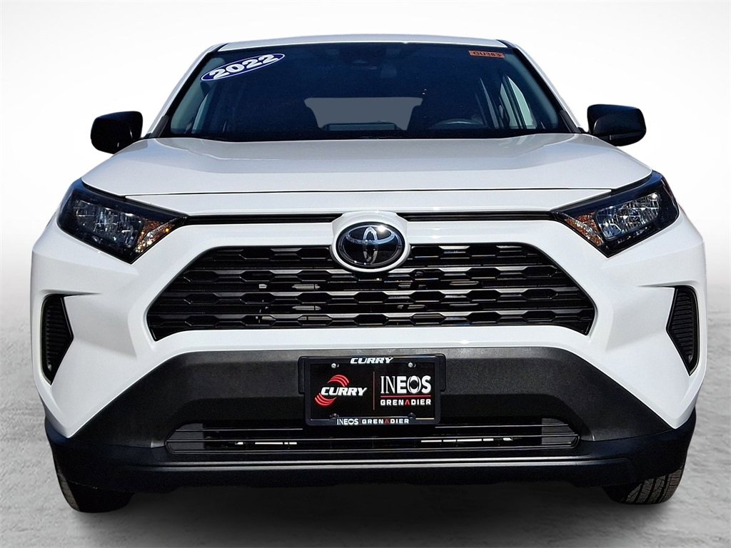 Used 2022 Toyota RAV4 LE image 2