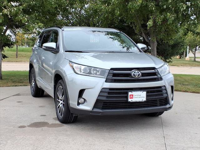 Certified 2018 Toyota Highlander SE image 1