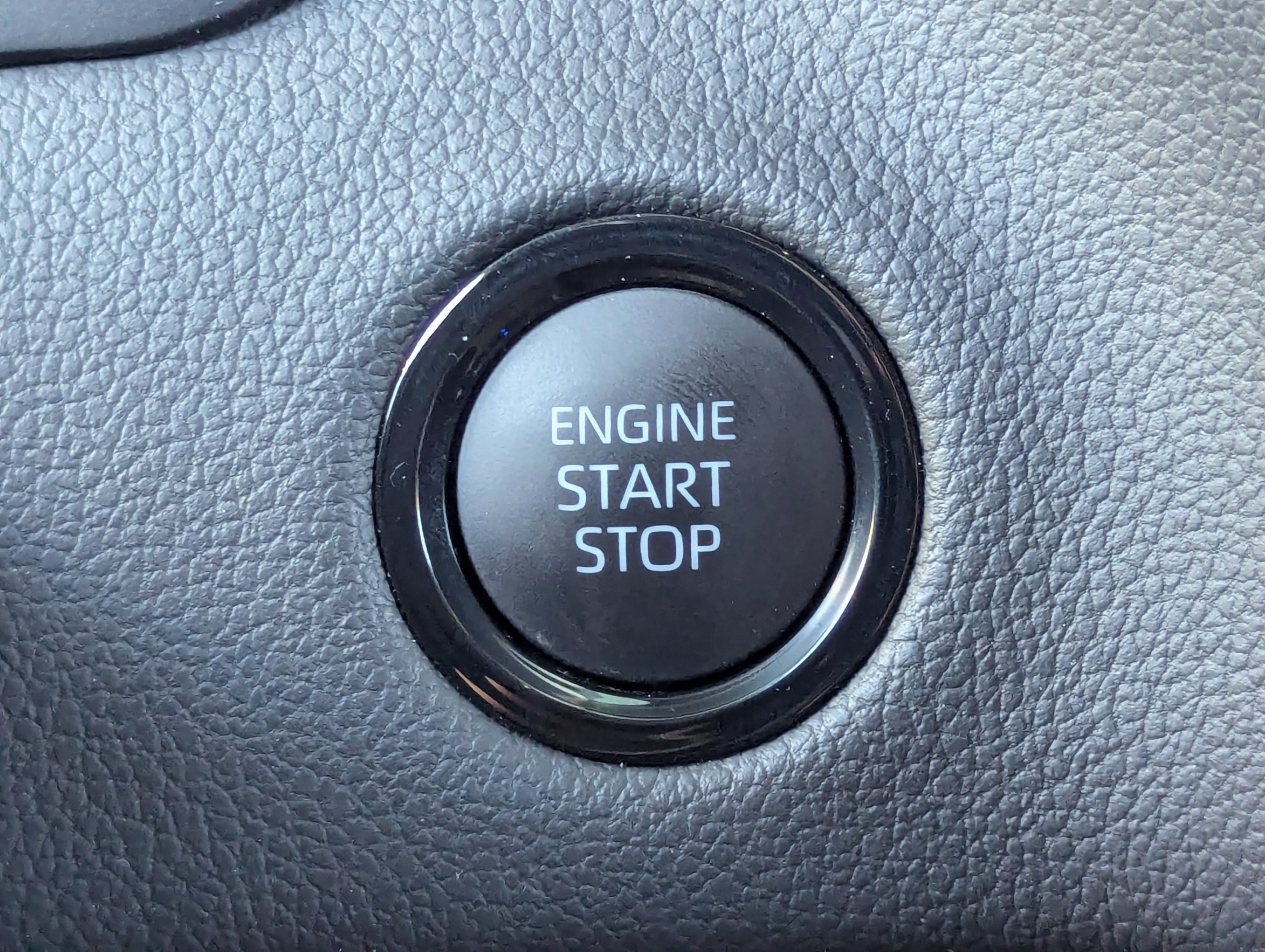 Used 2025 Toyota Tundra Limited image 32