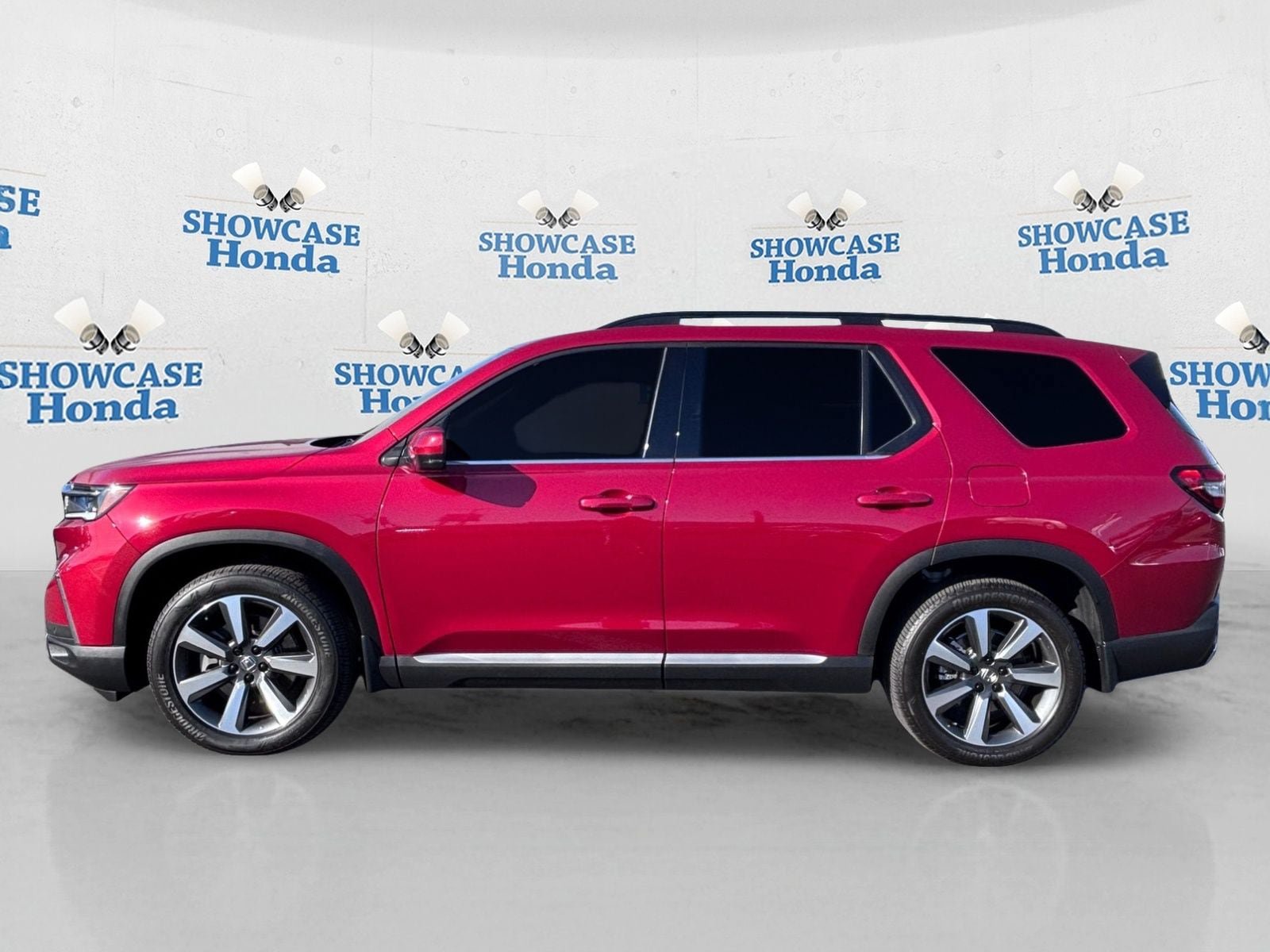 Certified 2025 Honda Pilot Elite image 4