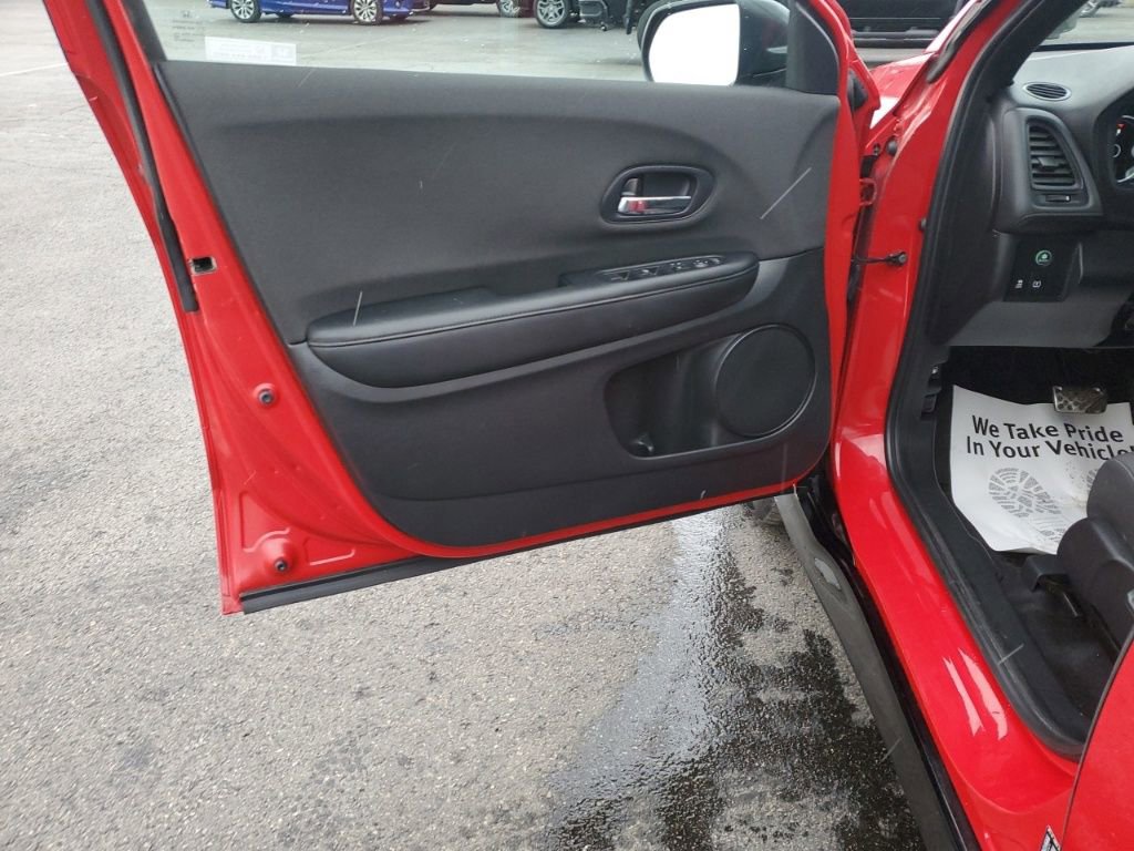 Used 2022 Honda HR-V Sport image 13