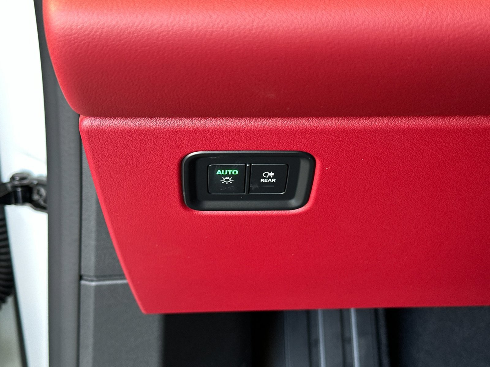 New 2026 Porsche Macan GTS Electric AWD/4WD image 33