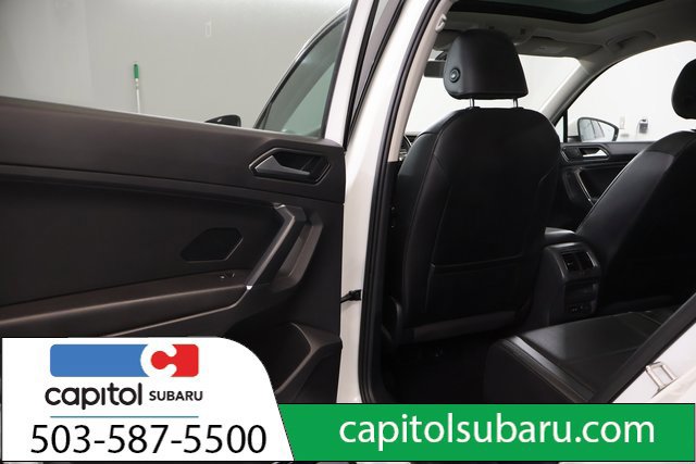 Used 2018 Volkswagen Tiguan SEL AWD/4WD image 30