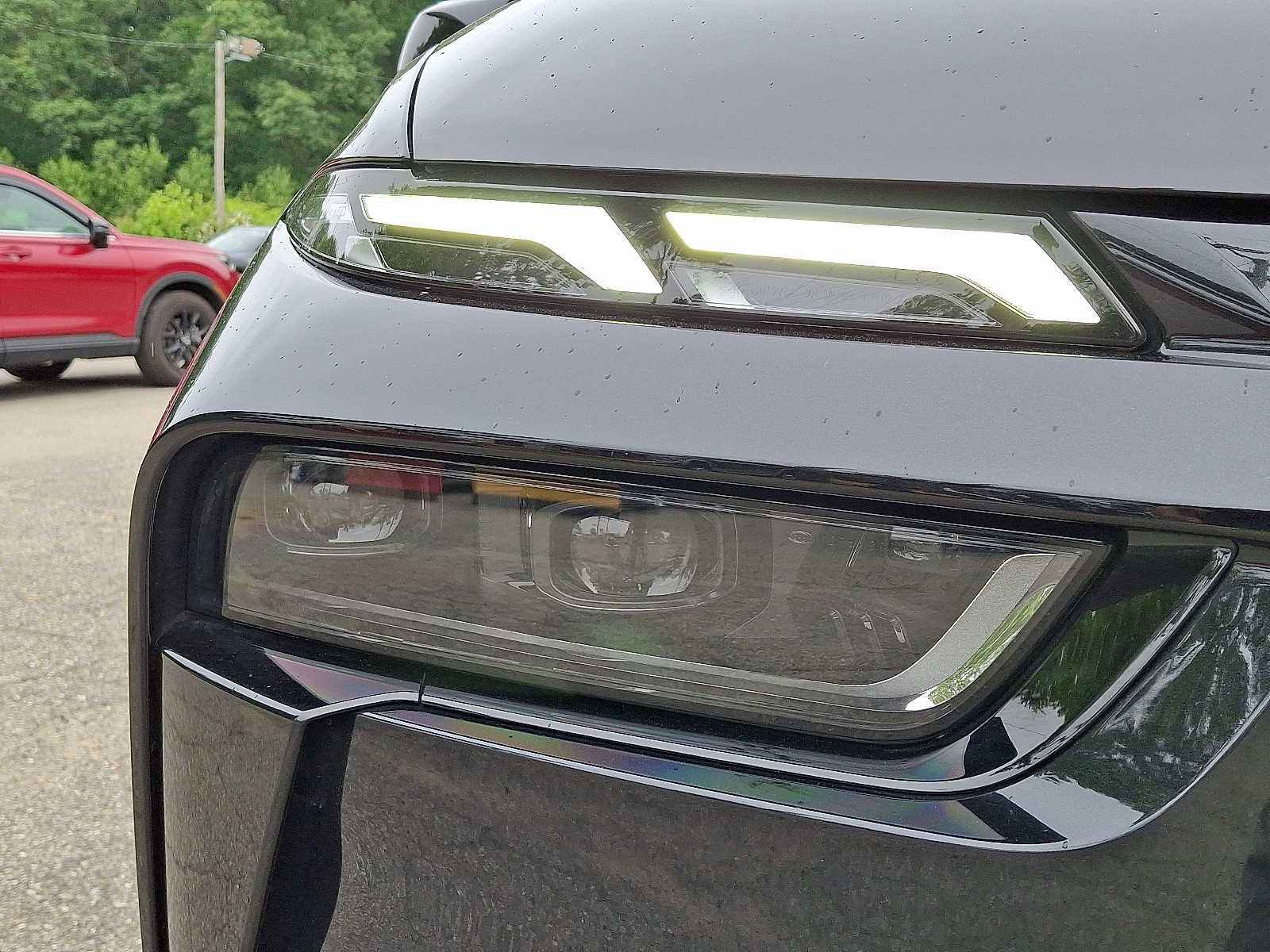 Used 2025 BMW X7 M60i w/ Executive Package image 9