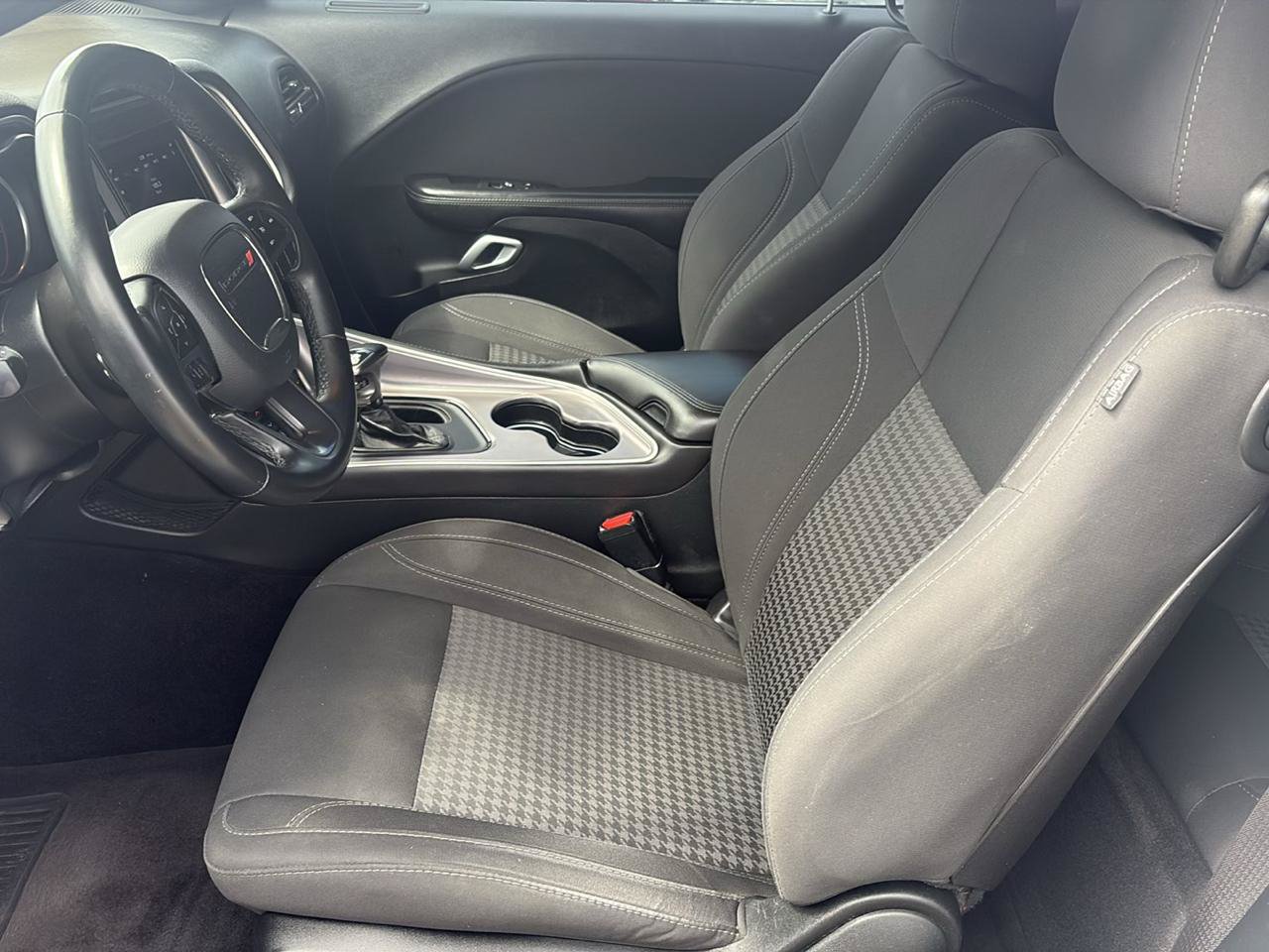 Used 2019 Dodge Challenger SXT RWD image 16