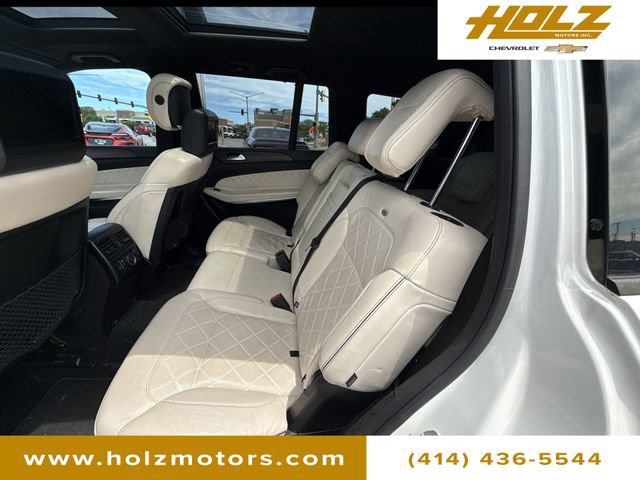 Used 2017 Mercedes-Benz GLS 550 4MATIC image 25