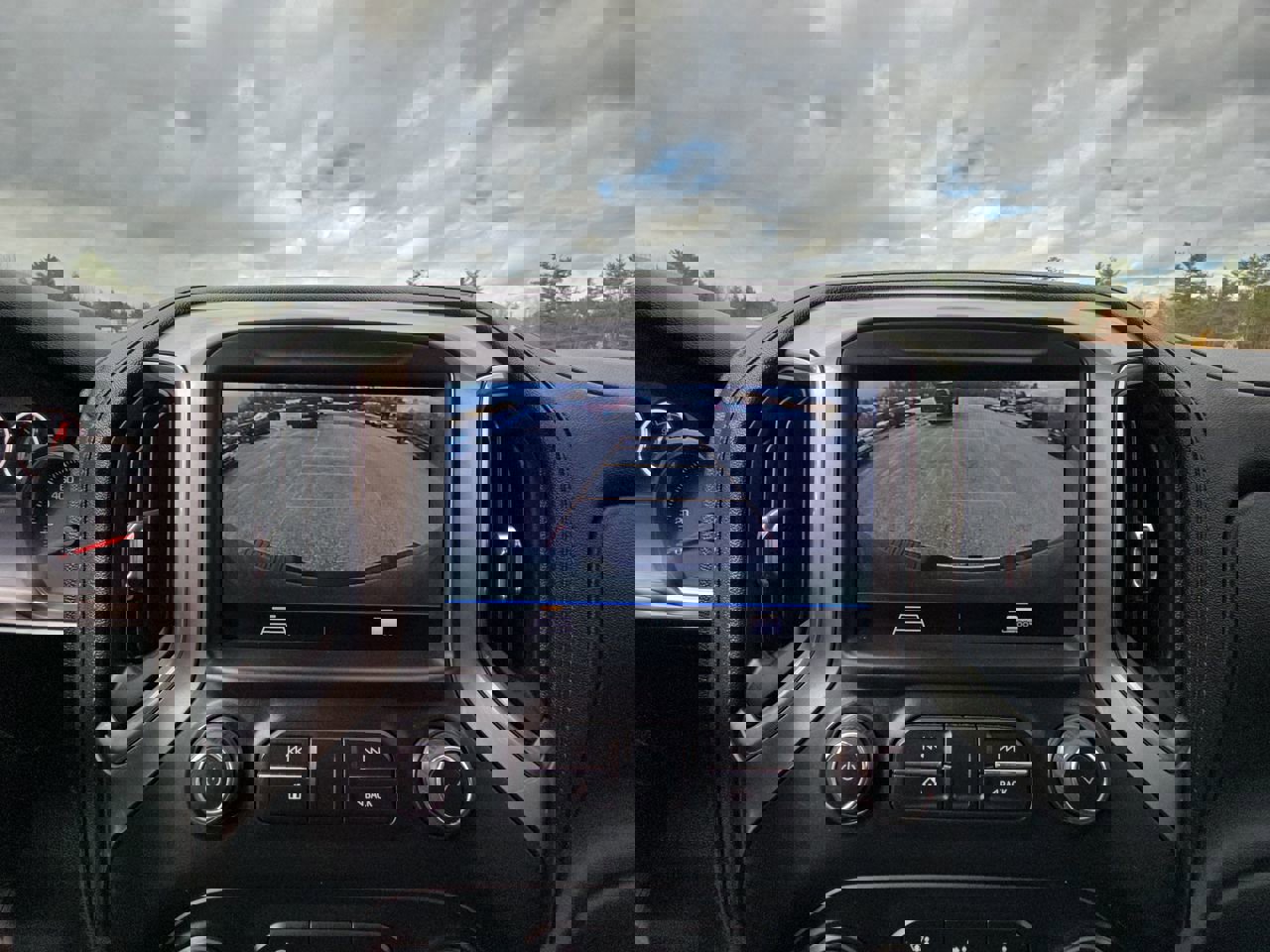 Used 2022 Chevrolet Silverado 2500 LT w/ Snow Plow Prep/Camper Package image 51