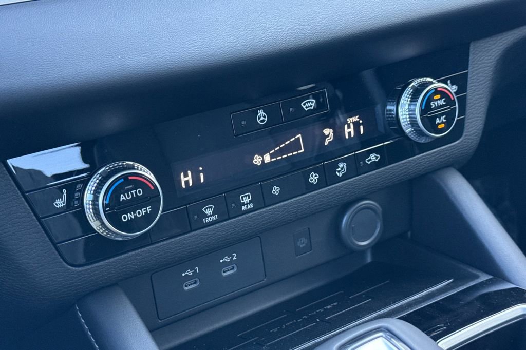 New 2026 Mitsubishi Outlander AWD image 21