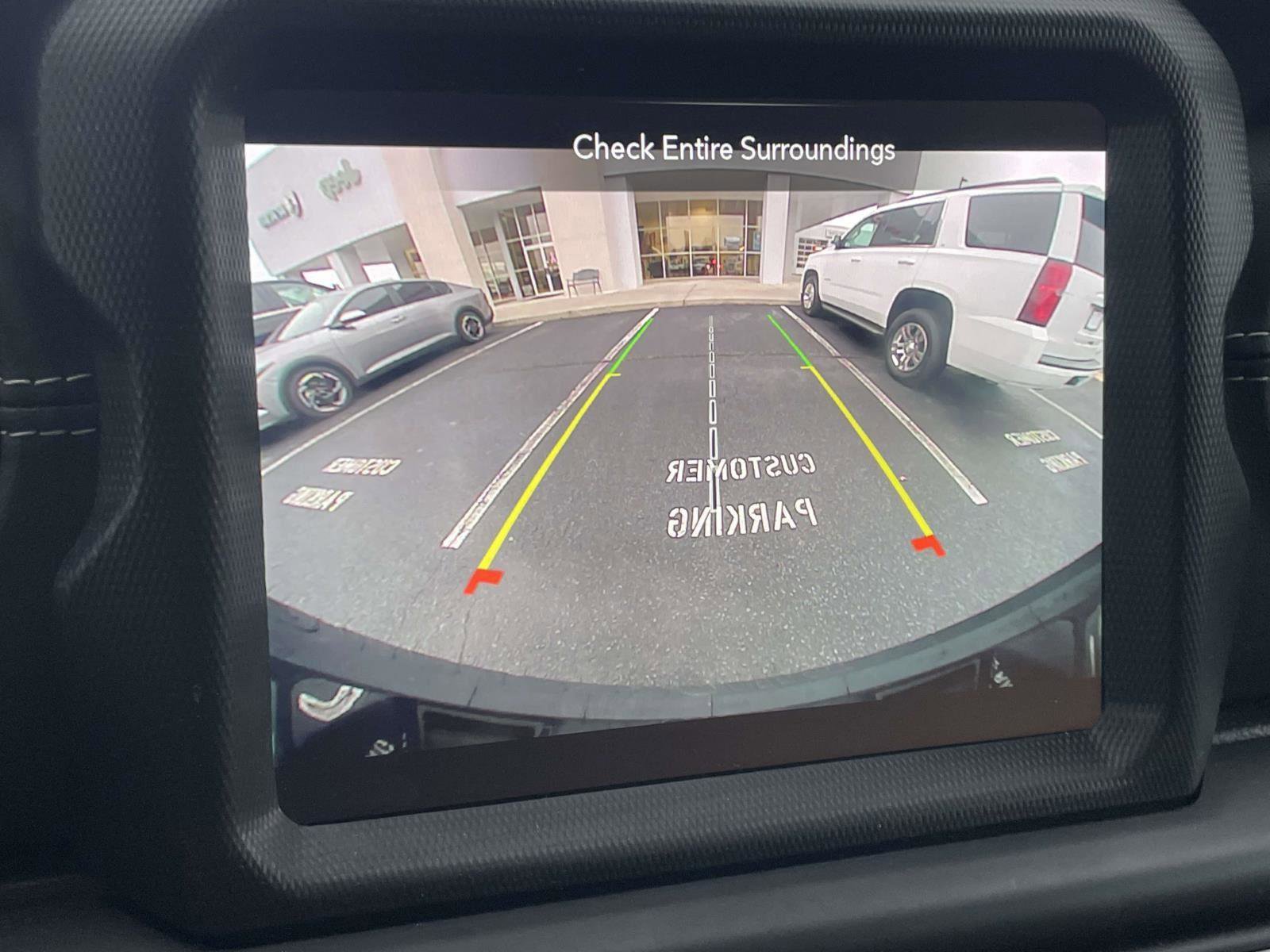 Certified 2023 Jeep Wrangler Sahara w/ Cold Weather Group image 10