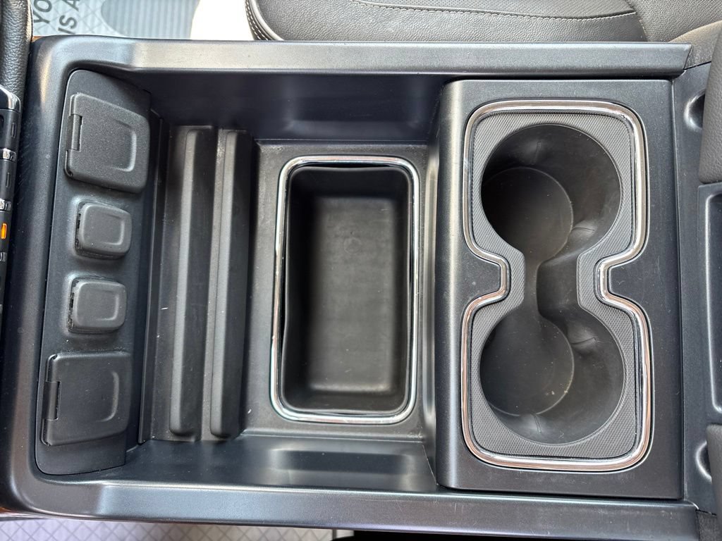 Used 2018 Chevrolet Silverado 2500 High Country AWD/4WD image 16