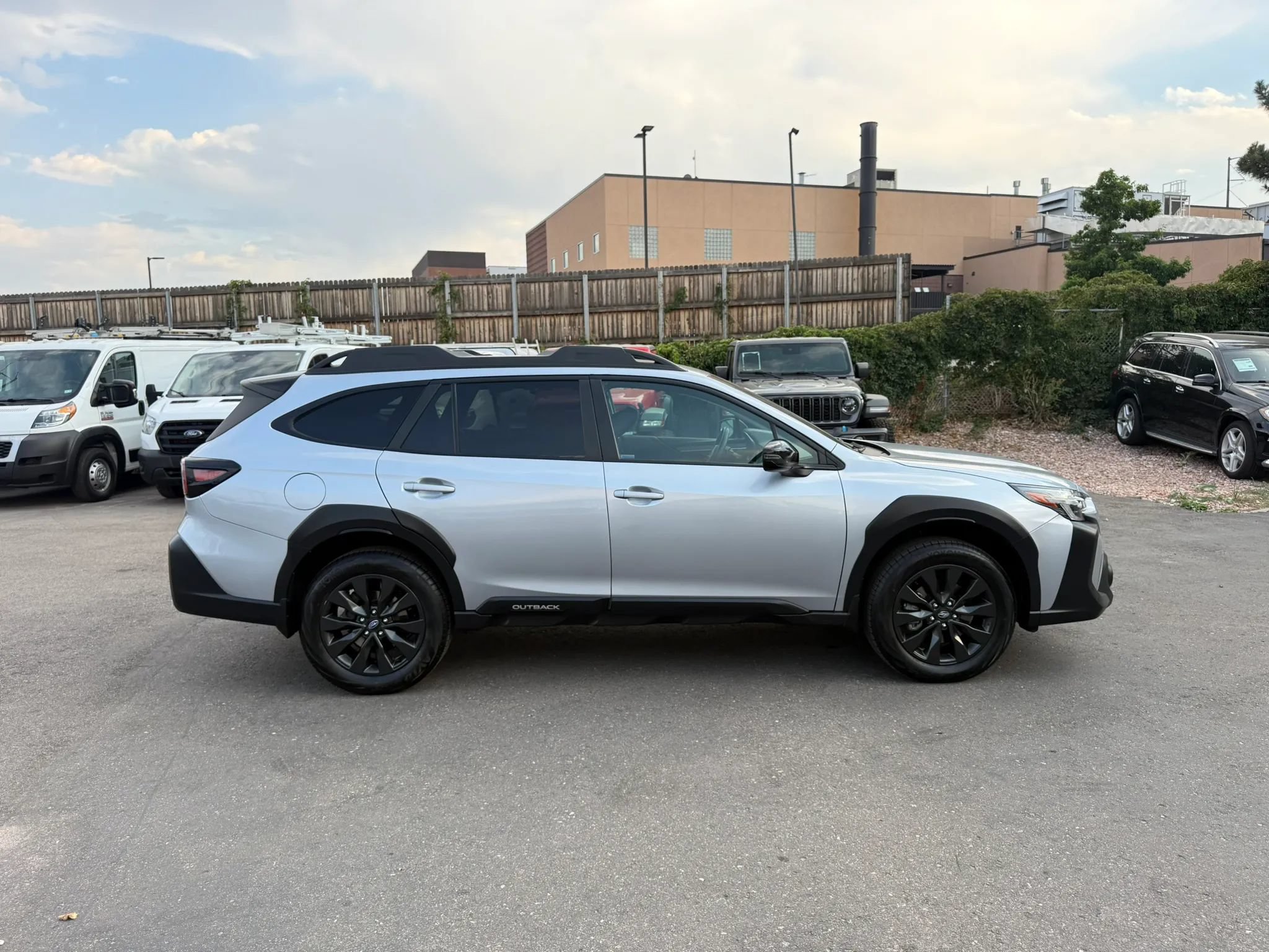 Used 2023 Subaru Outback Onyx Edition AWD/4WD image 9
