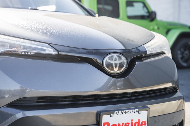 Used 2018 Toyota C-HR XLE image 13