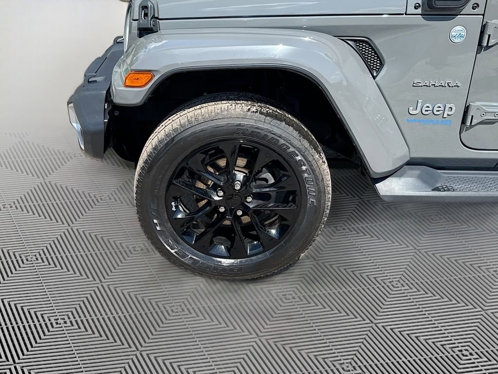 Used 2021 Jeep Wrangler Unlimited Sahara w/ Cold Weather Group image 35