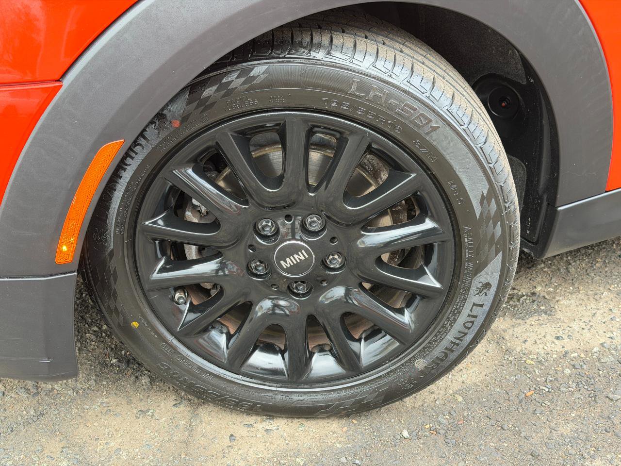 Used 2019 MINI Cooper 2-Door Hardtop w/ Storage Package image 76