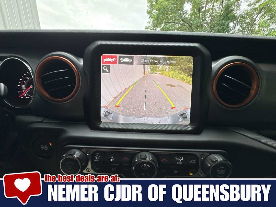 Used 2022 Jeep Gladiator Mojave w/ LED Lighting Group AWD/4WD image 17