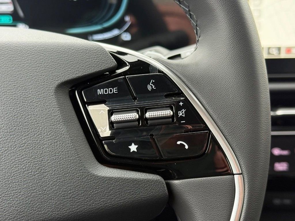 New 2026 Kia Niro EX image 11