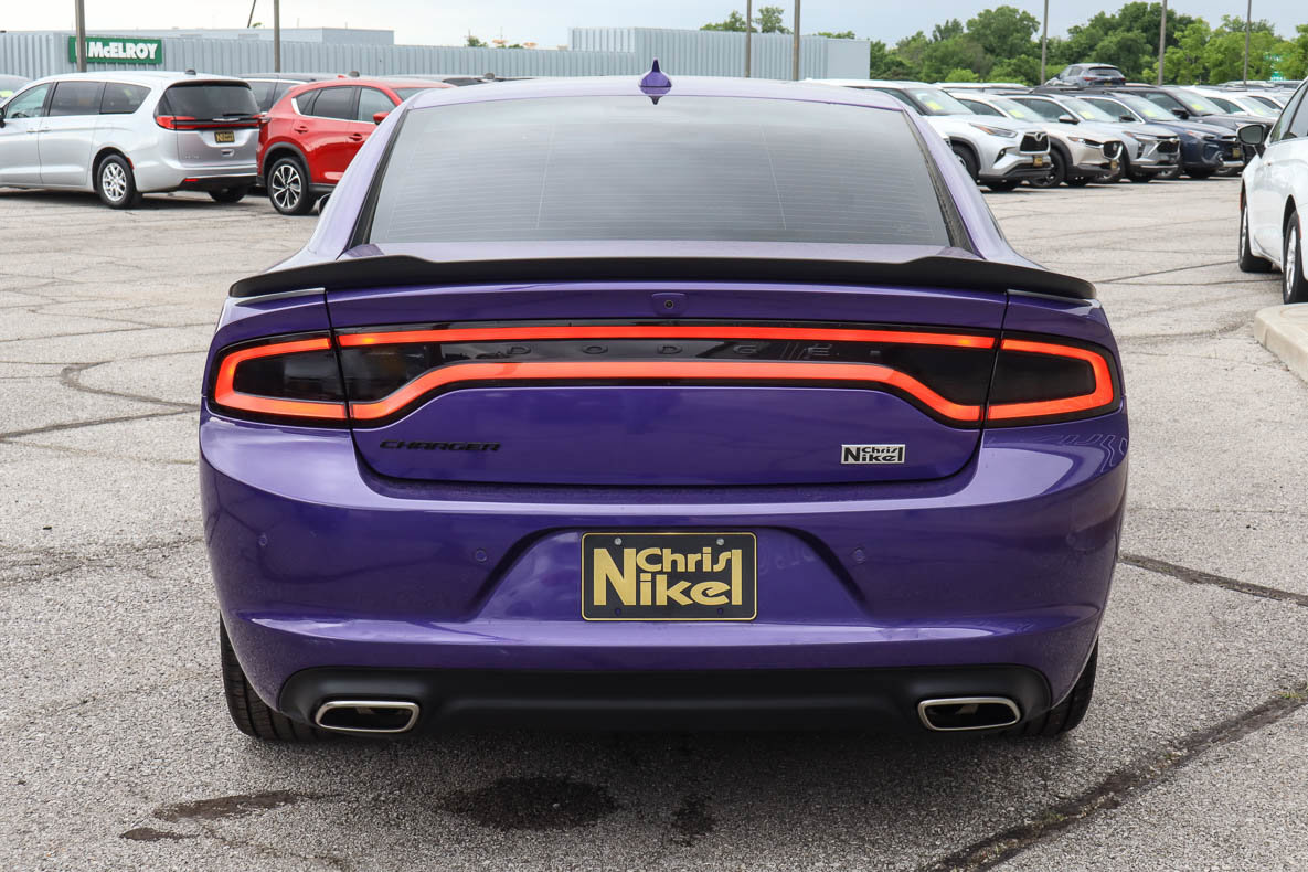 Used 2023 Dodge Charger SXT w/ Blacktop Package RWD image 5