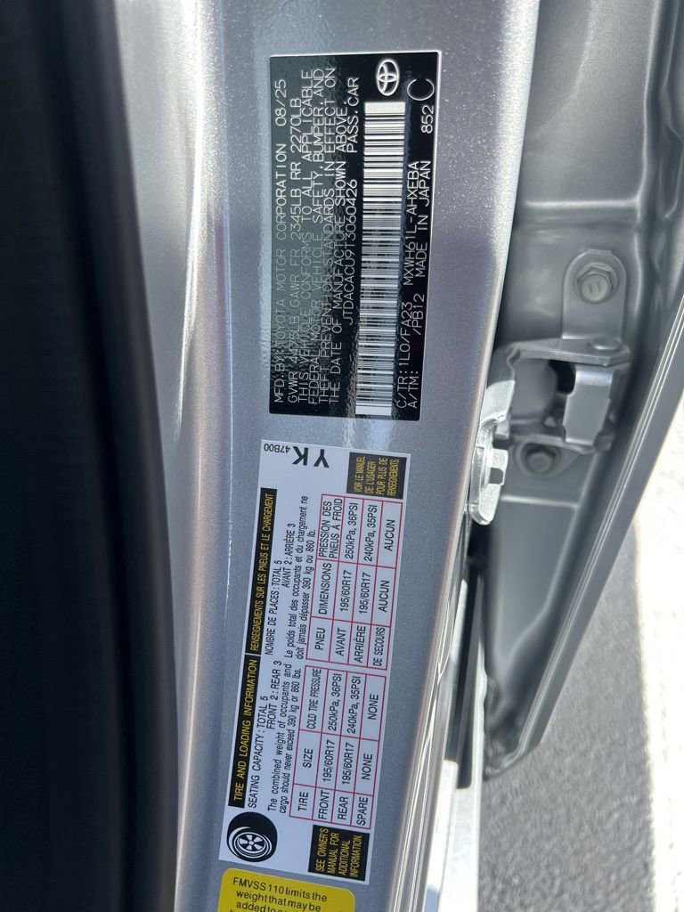 New 2026 Toyota Prius Plug-In Hybrid image 4