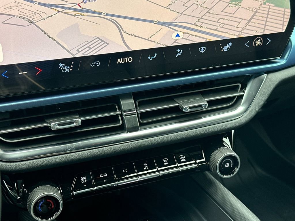 Used 2026 Chevrolet Equinox EV LT image 20