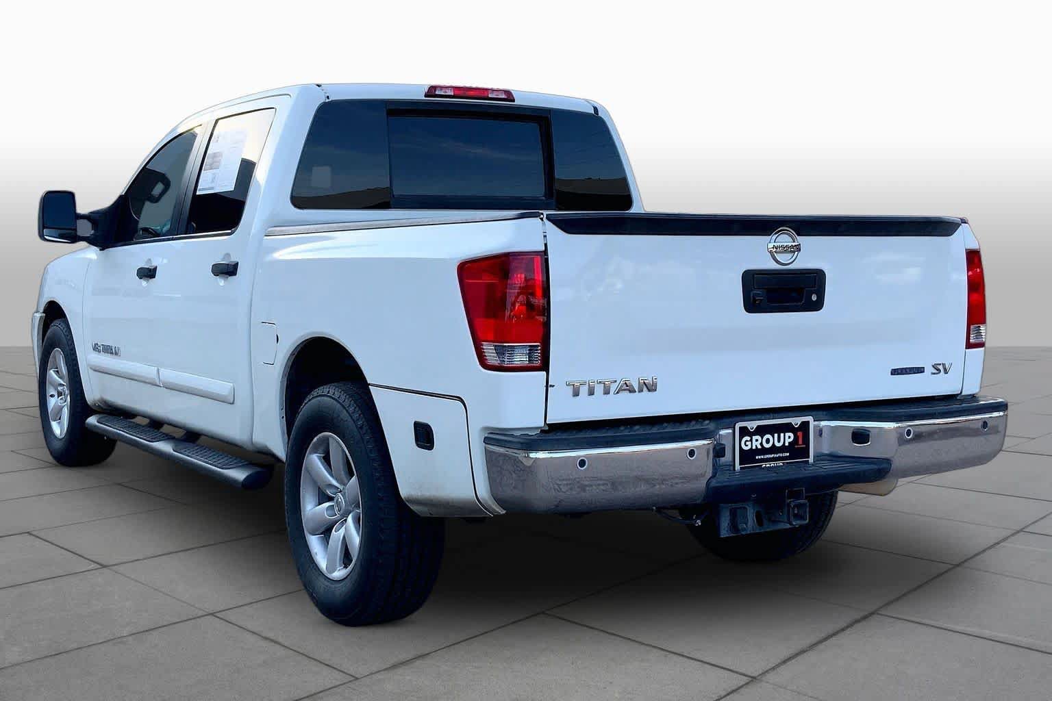 Used 2013 Nissan Titan SV w/ SV Premium Utility Pkg RWD image 11