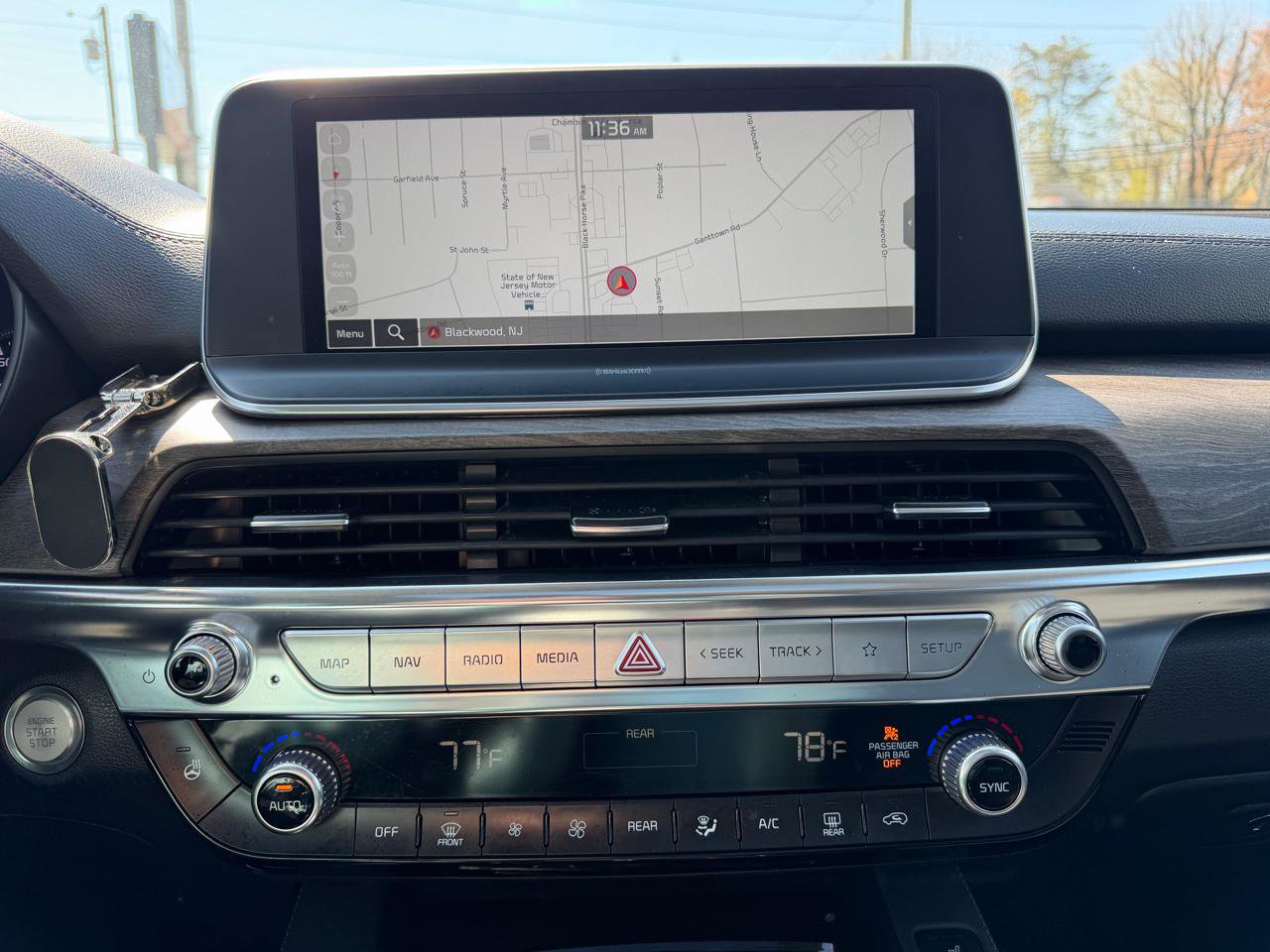 Used 2022 Kia Telluride EX w/ EX Premium Package image 17