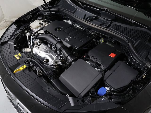 Certified 2023 Mercedes-Benz GLA 250 4MATIC image 39