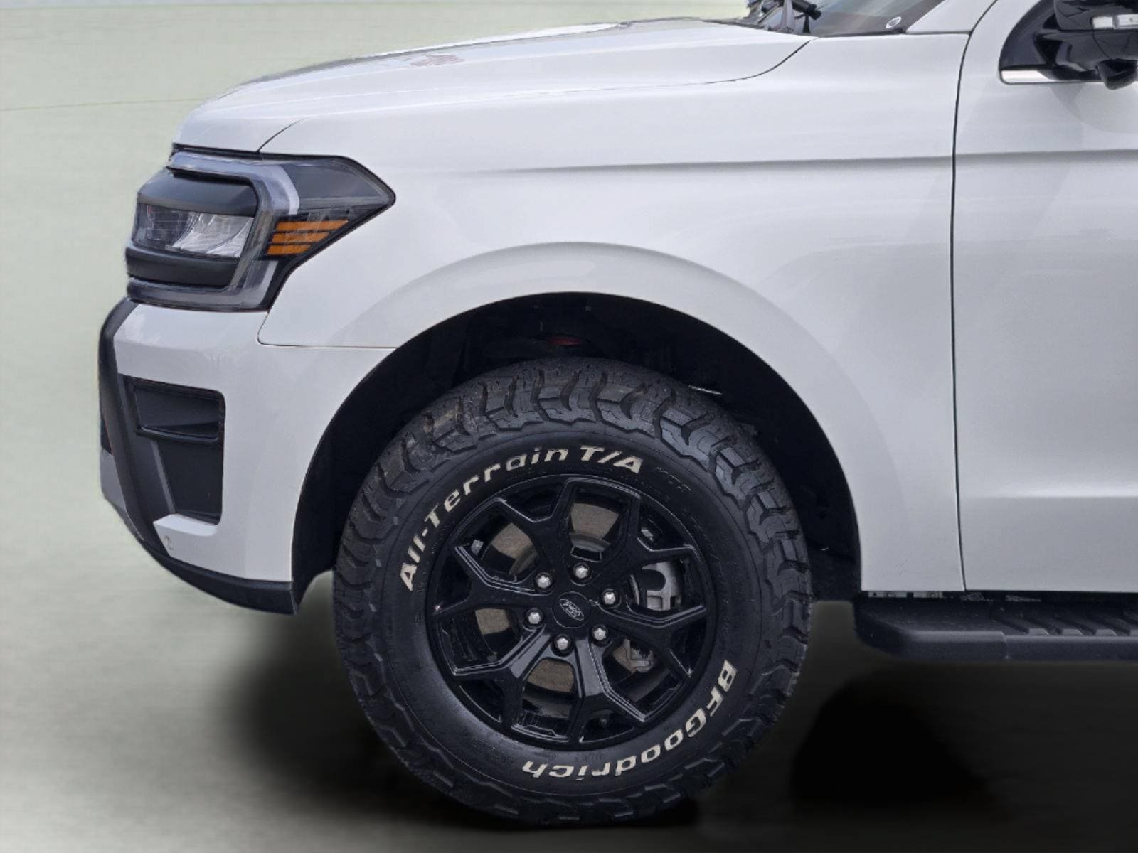Used 2023 Ford Expedition Timberline AWD/4WD image 9