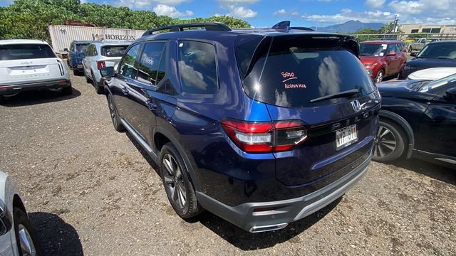 Used 2024 Honda Pilot Touring image 3