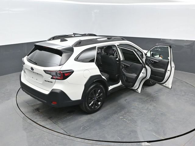 Used 2025 Subaru Outback Onyx Edition AWD/4WD image 25
