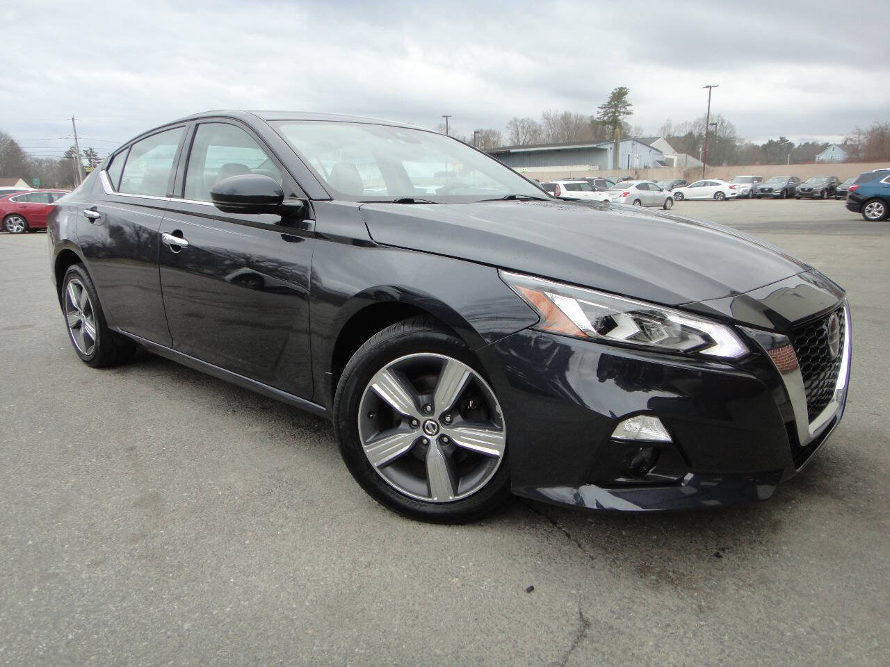Used 2019 Nissan Altima 2.5 SV AWD/4WD image 3
