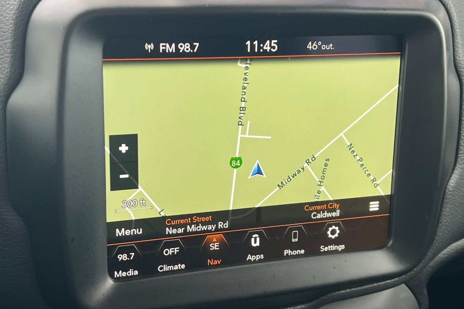 Used 2023 Jeep Renegade Latitude AWD/4WD image 19