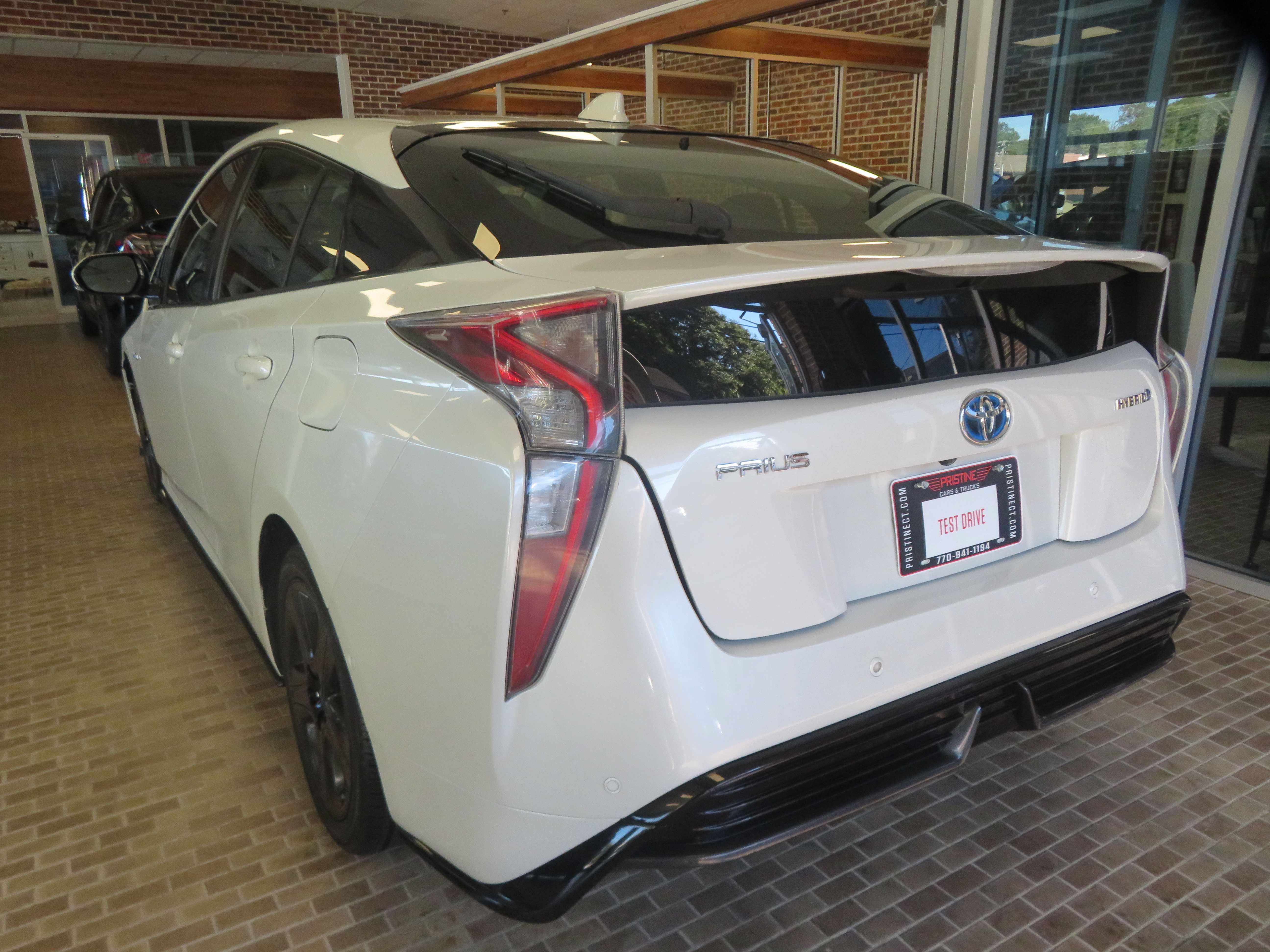 Used 2017 Toyota Prius Four Touring w/ Appearance Package FWD image 68