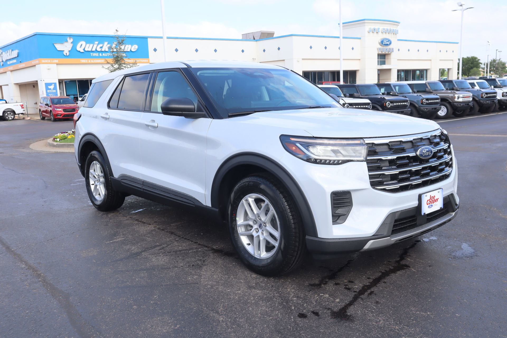 New 2026 Ford Explorer Active RWD image 1