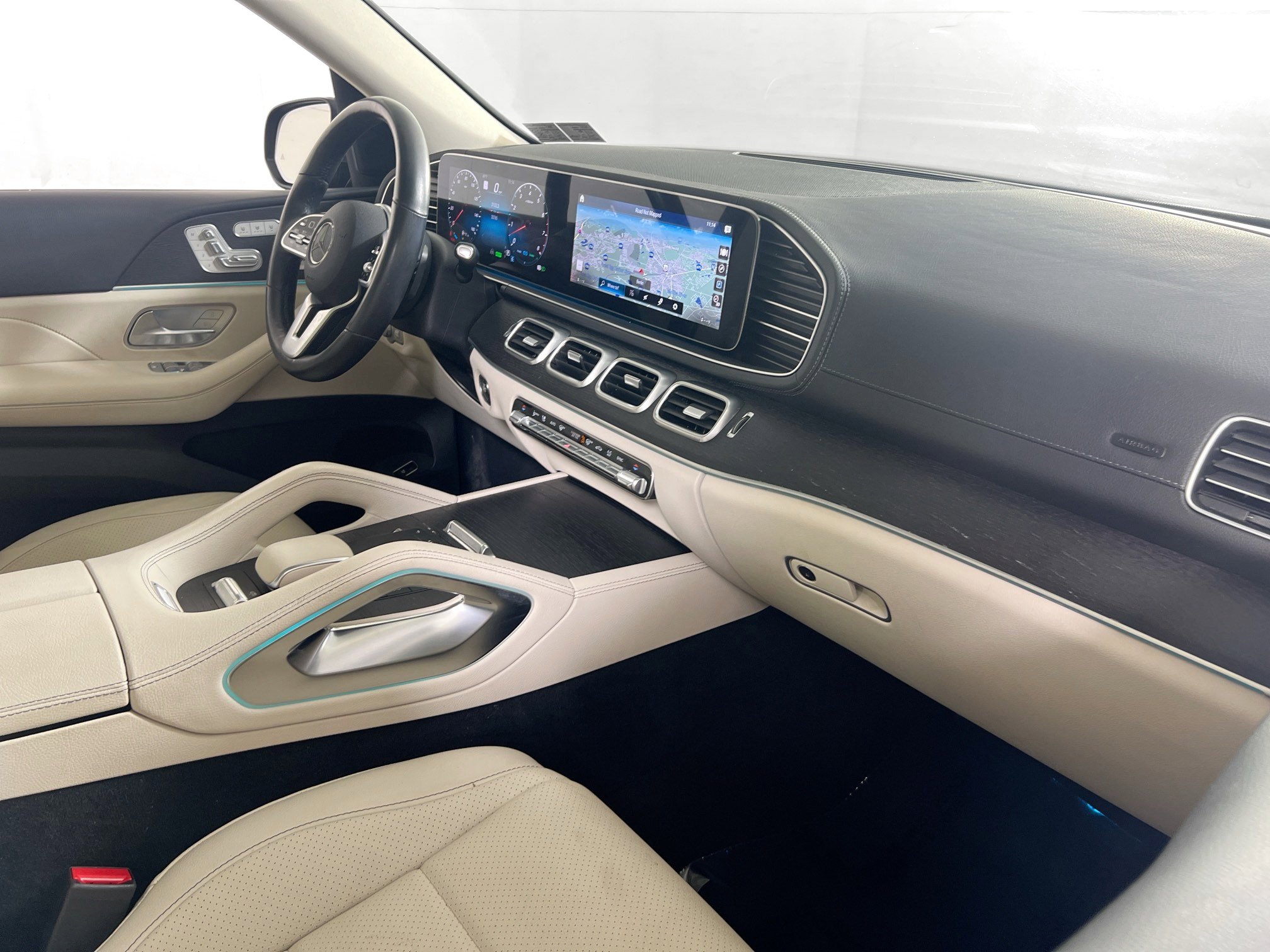 Used 2021 Mercedes-Benz GLS 450 4MATIC image 30