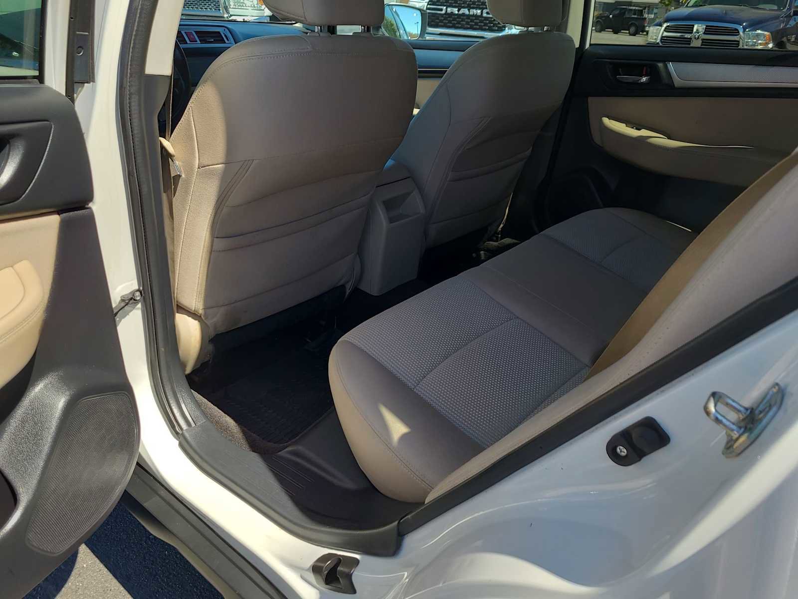 Used 2015 Subaru Outback 2.5i Premium image 20