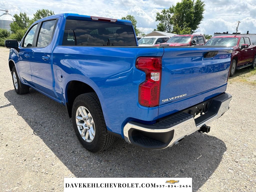 Used 2025 Chevrolet Silverado 1500 LT AWD/4WD image 3