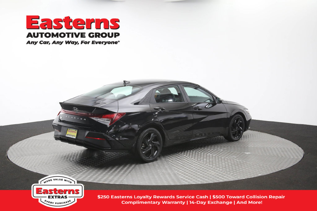 Used 2026 Hyundai Elantra Sport FWD image 38