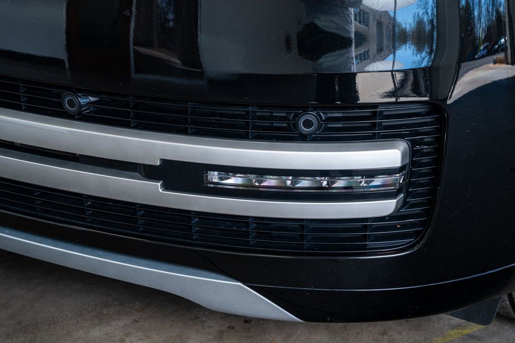 Used 2025 Land Rover Range Rover Autobiography image 14