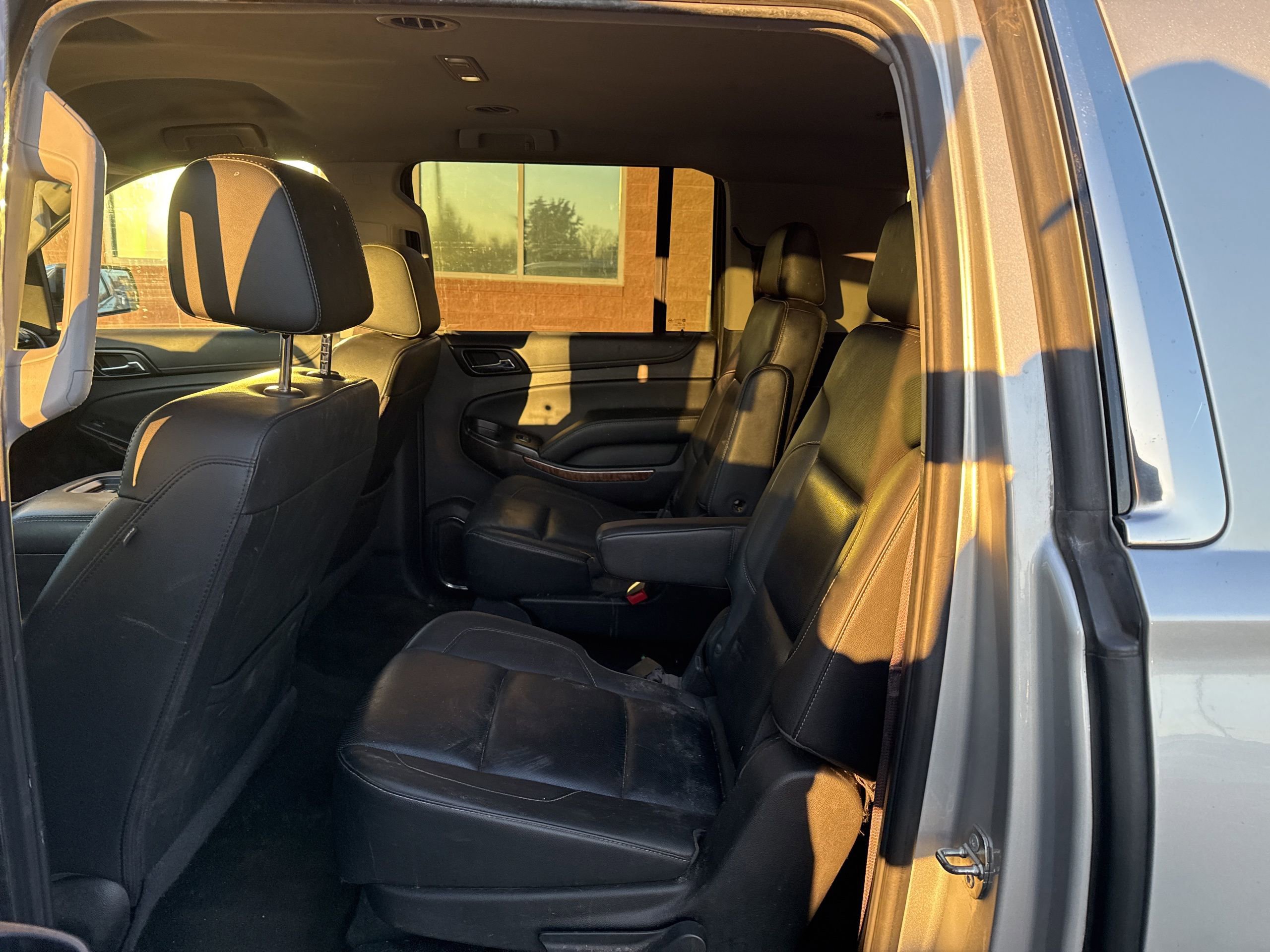 Used 2017 Chevrolet Suburban Premier image 11